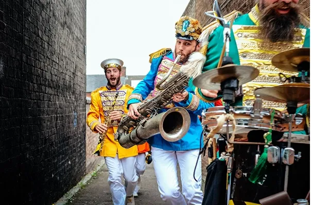 Street performers in action