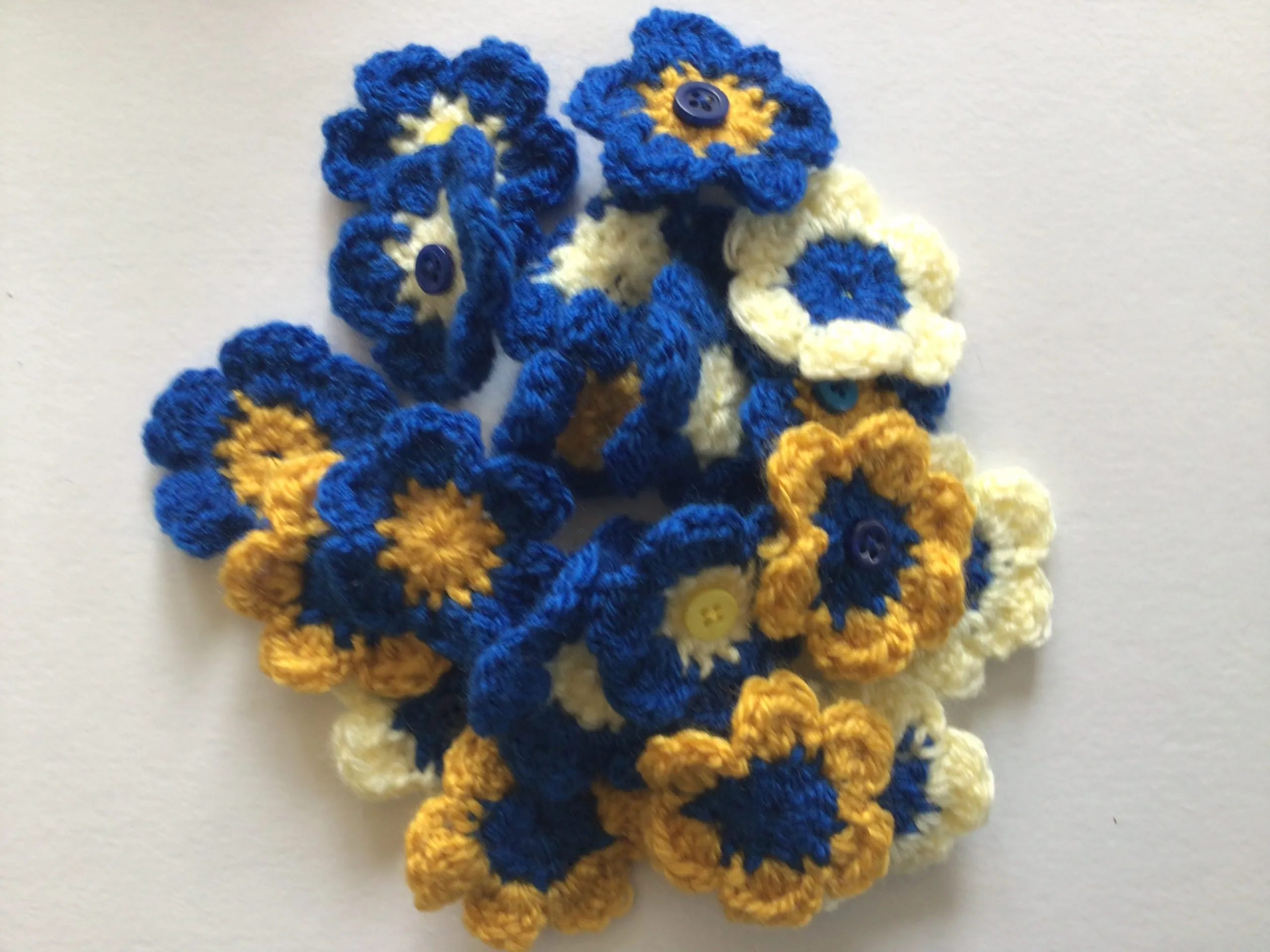 Pocket Hugs created to help welcome Ukrainian Refugees